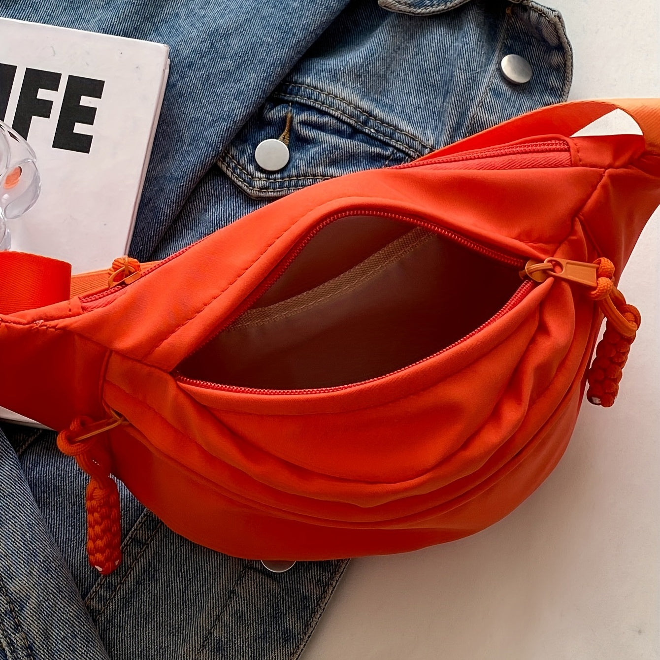 Fashionable Street Wear Fanny Pack - Durable Nylon Crossbody Waist Bag - Ideal for Outdoor Travel, Sports & Daily Adventures - Hands-Free Convenience