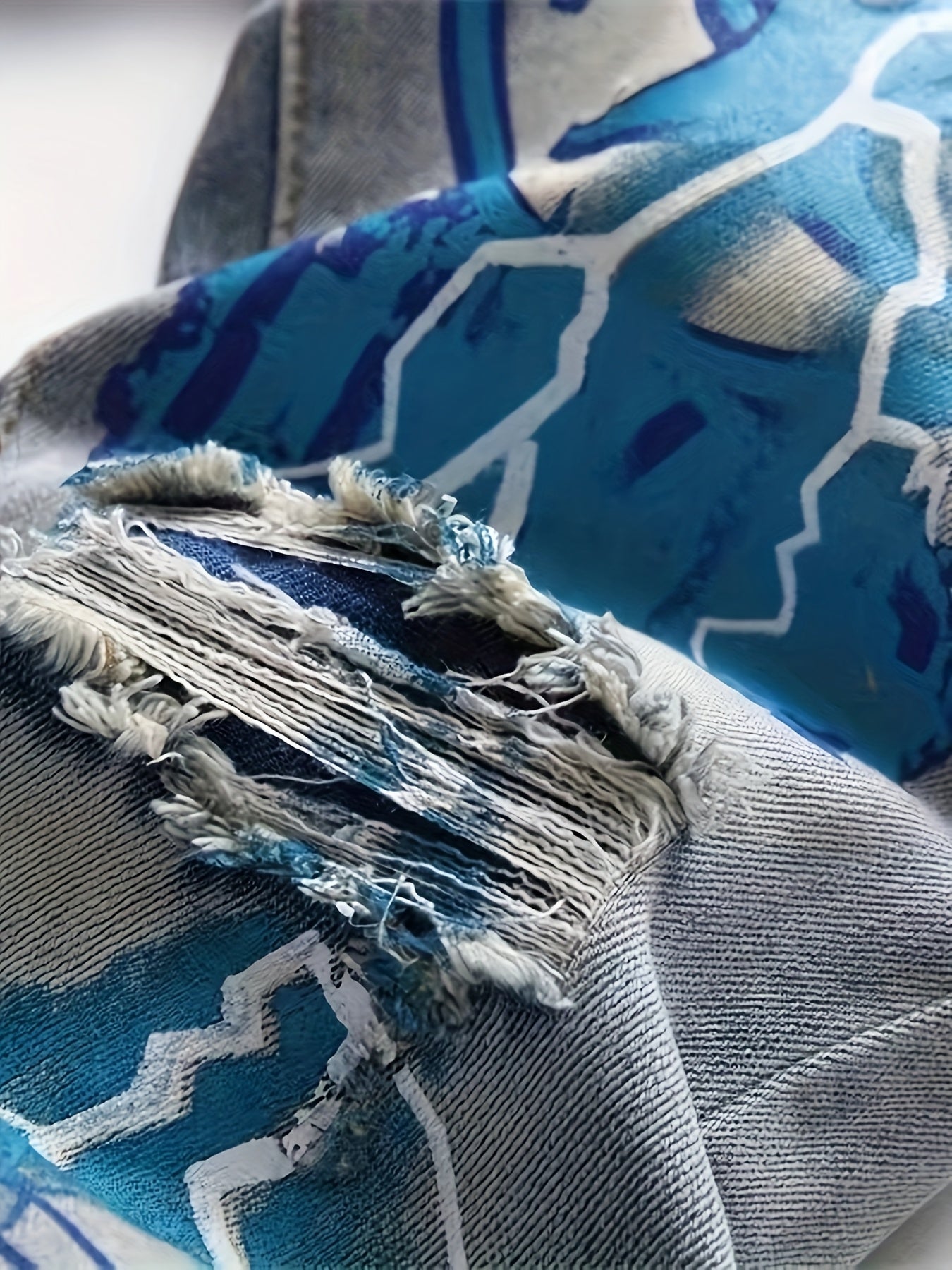 Men's Lightning Graphic Print Ripped Denim Trousers with Pockets, Causal Cotton Blend Slim-fit Jeans for Outdoor Activities Men Jeans Para Hombre