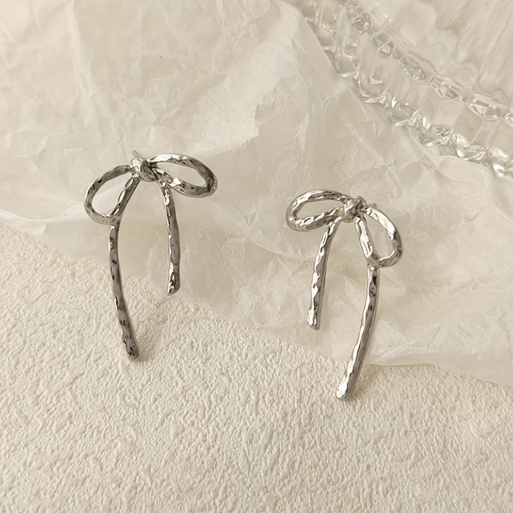 A Versatile And Cute Butterfly-shaped Accessory With A Simple And Delicate Design Inspired By European And American Fashion Trends, Suitable For Daily Wear And Commuting.